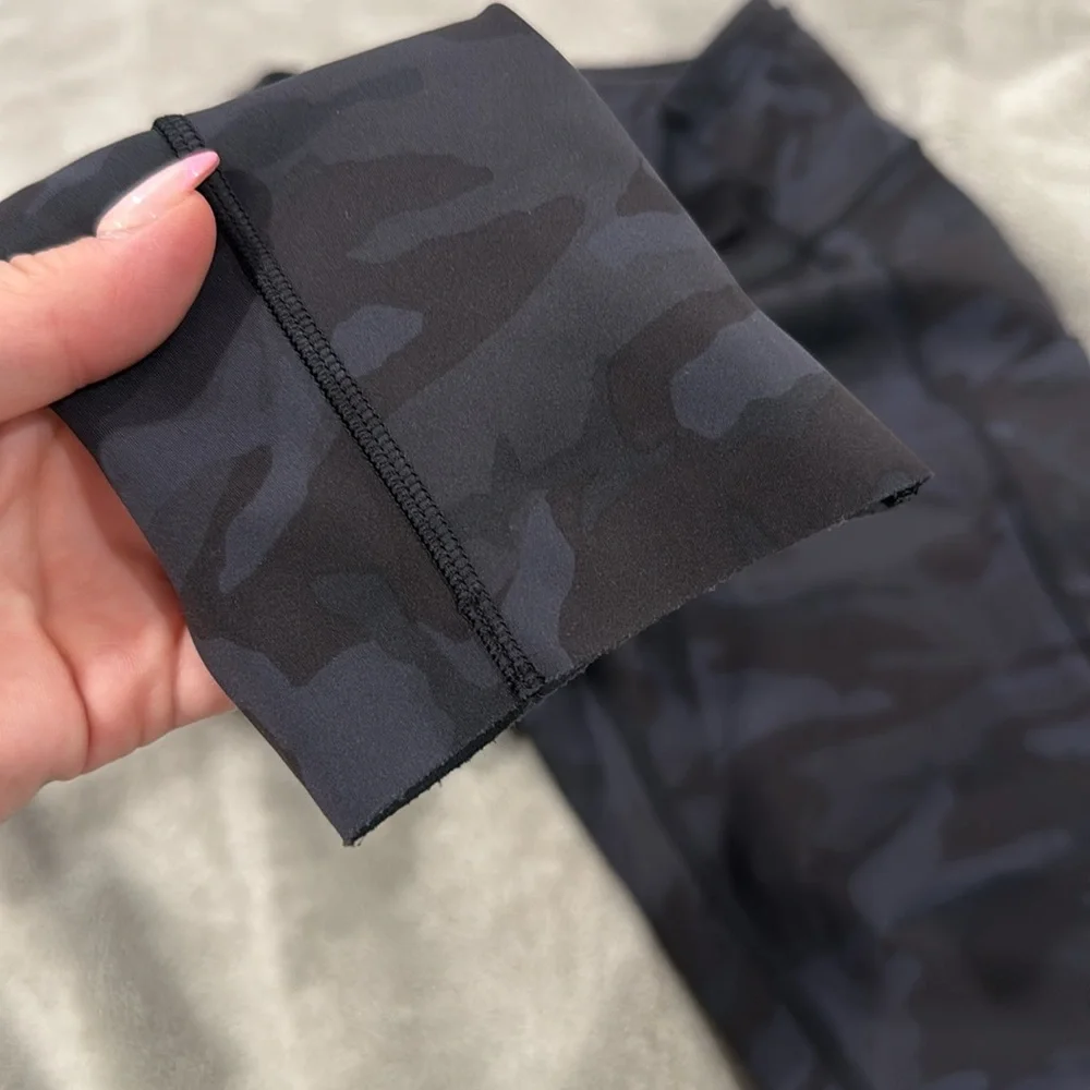 Lululemon dark camo cropped leggings